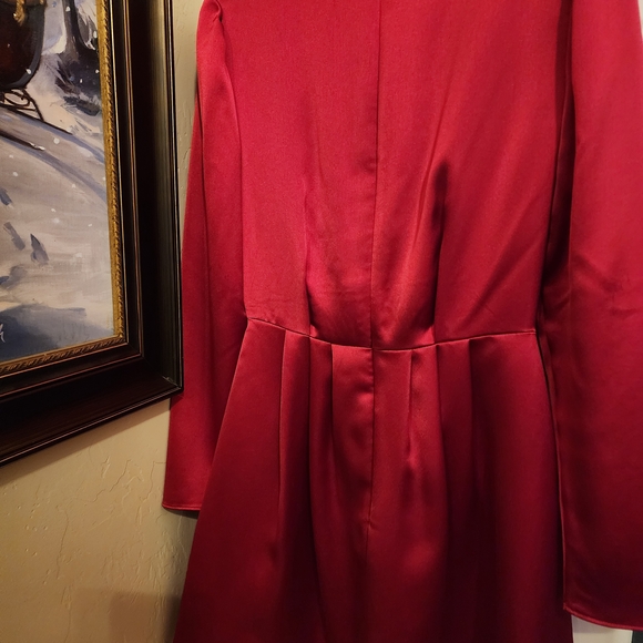 Gianni Bini Vibrant Red Satin Dress - Picture 4 of 4